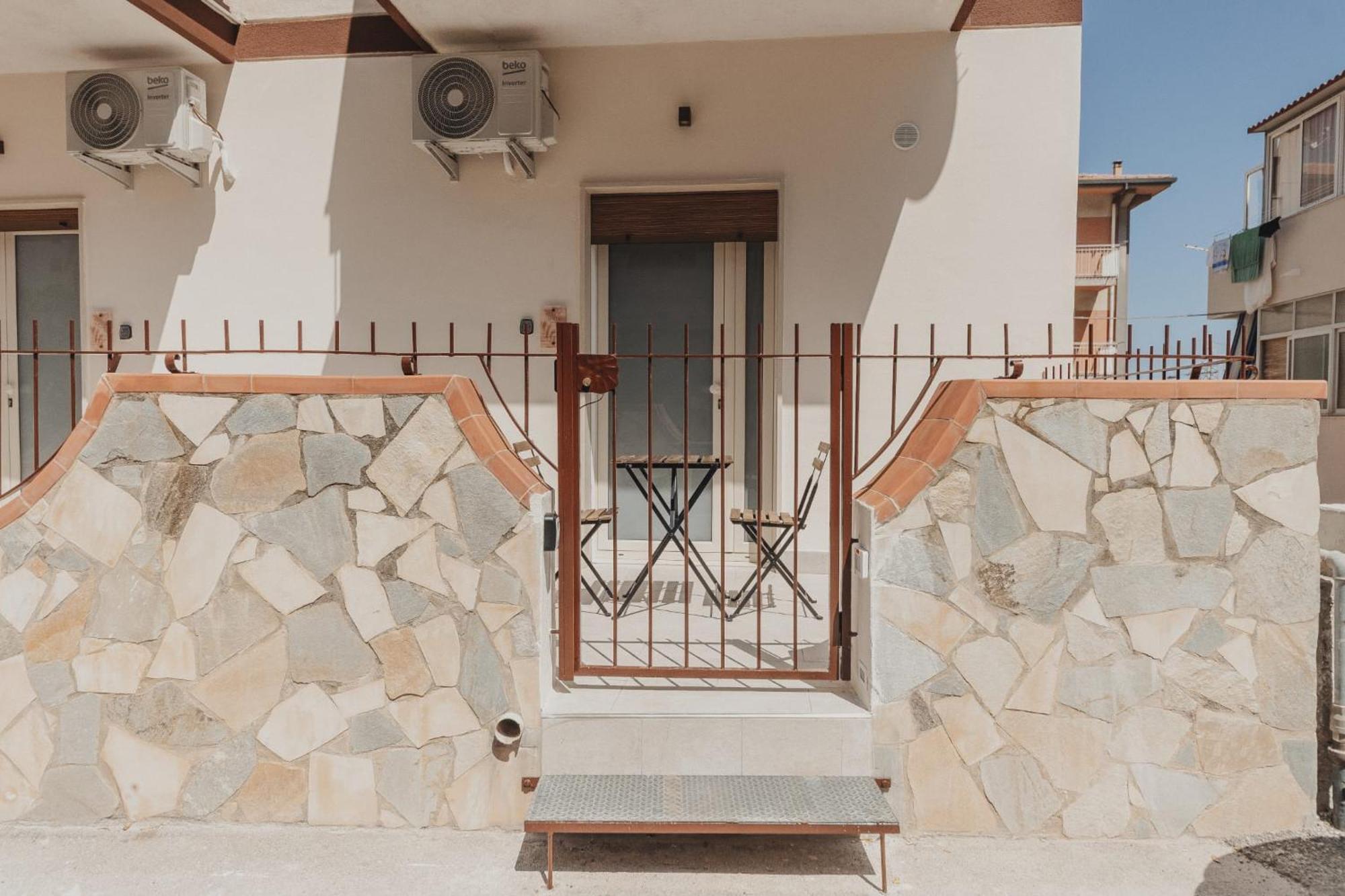 Bedda Apartment Чефалу Екстериор снимка
